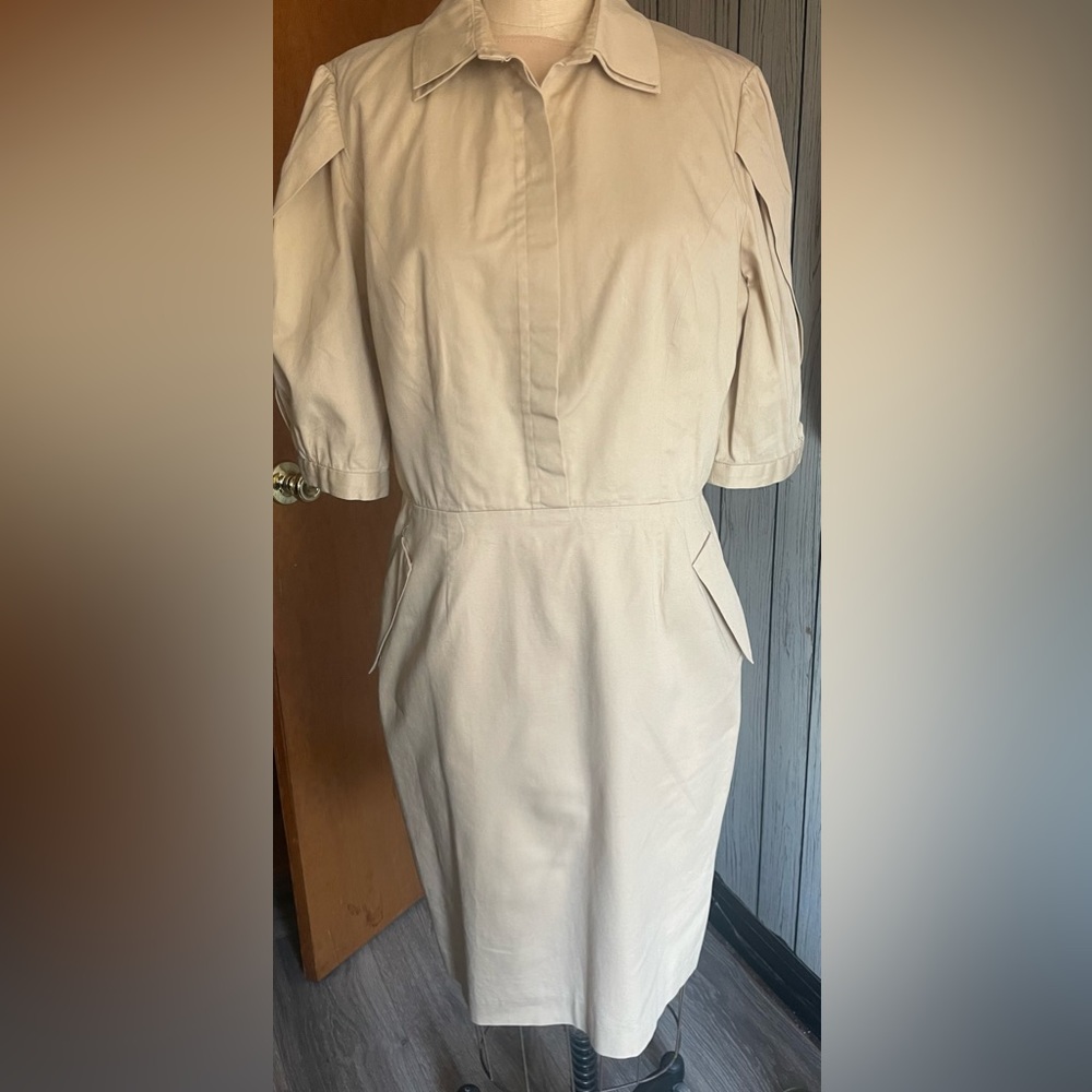 Elegant khaki cotton dress in size 12